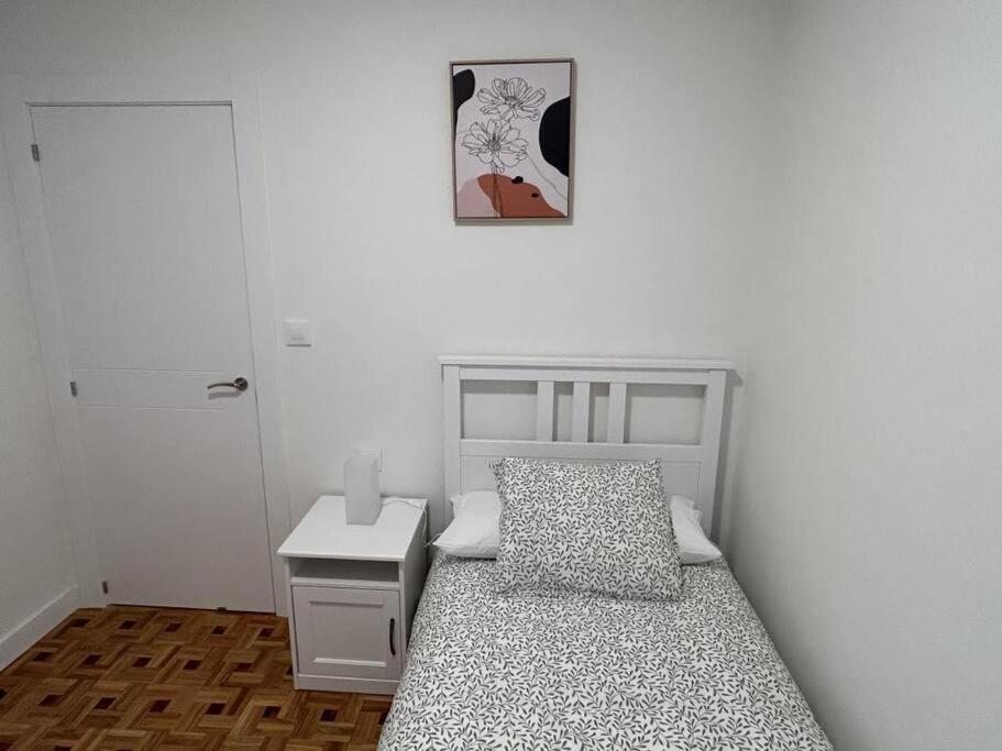 La Posada De Don Pelayo Noreña Kültér fotó